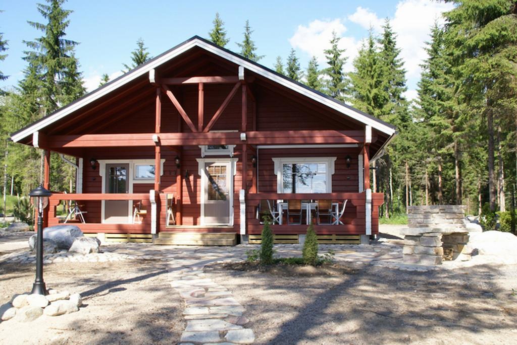 Kartanohotelli Satulinna Huvilat Hirvensalmi Habitación foto
